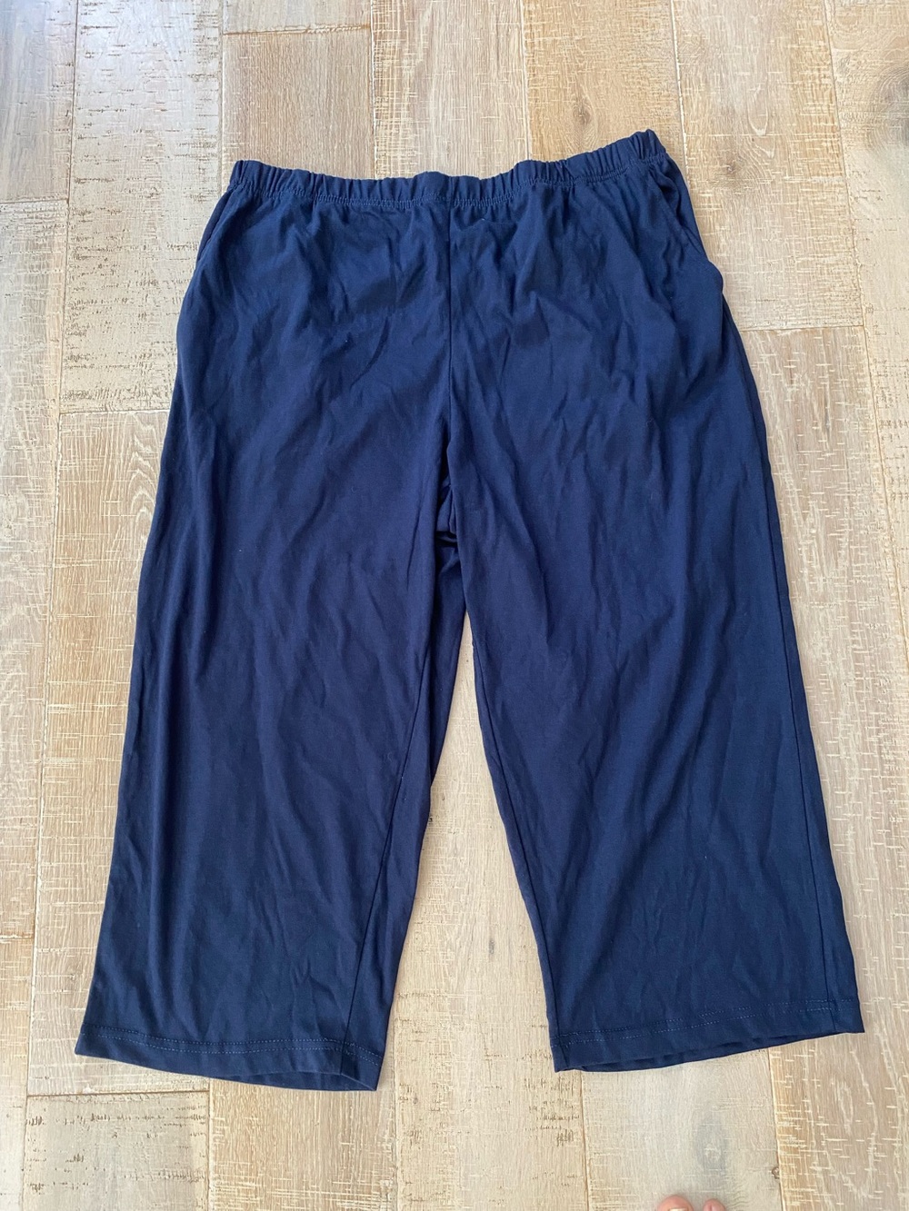 Country Store Navy Capri Pants Sz. XL